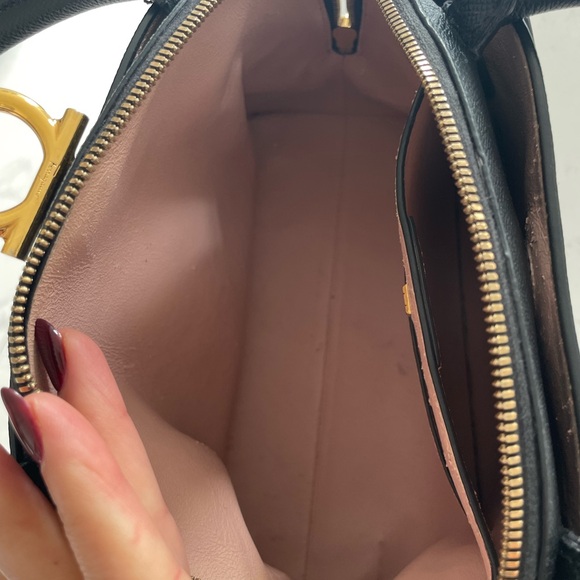 Salvatore Ferragamo bag - Picture 7 of 11